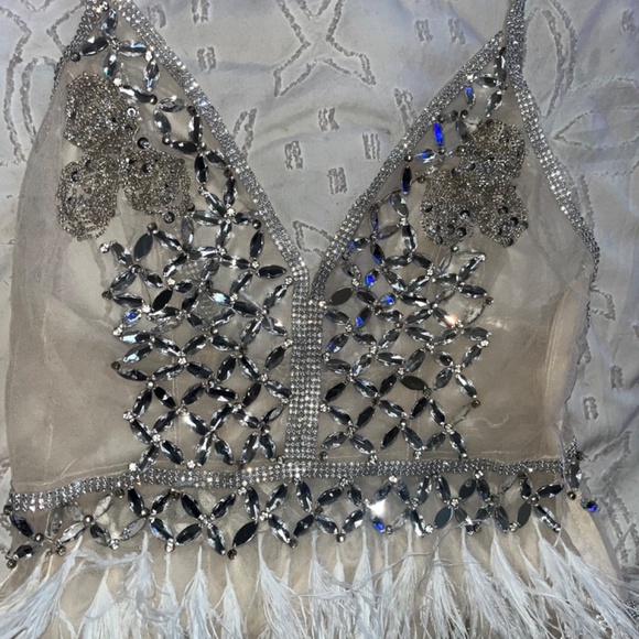 Short Feather Cocktail Backless Spaghetti Crystal Beads Mini Evening Gown - Picture 13 of 14